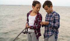 На рыбалку и в музеи: подросткам помогут справиться с чувством одиночества
