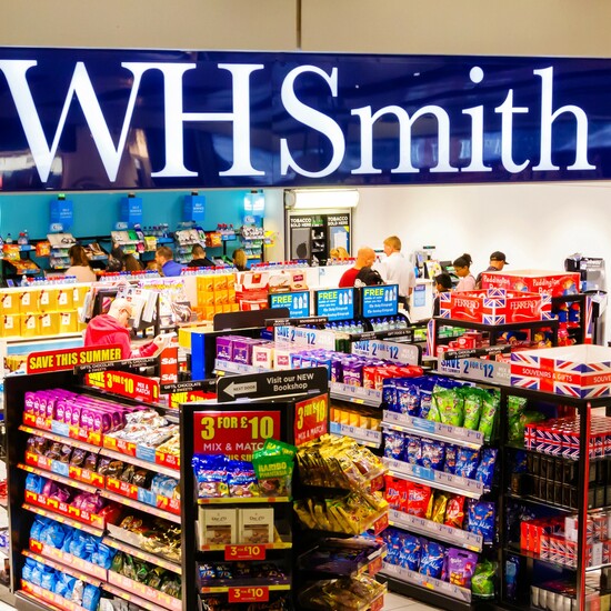 WH Smith планирует закрыть большинство своих магазинов и продать бизнес 